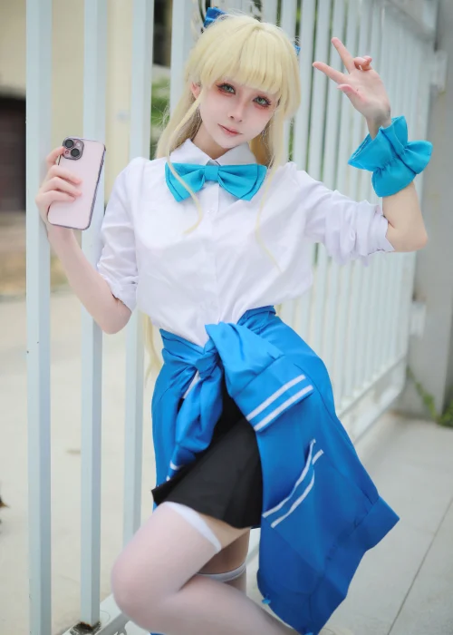 上杉繪梨落 蔚藍檔案飛鳥馬時校服