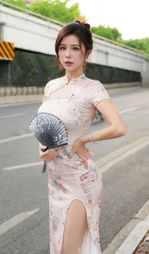 玫瑰我愛你 翹臀旗袍