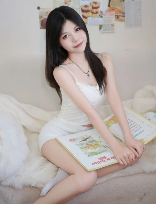 家的溫度 白裙美女
