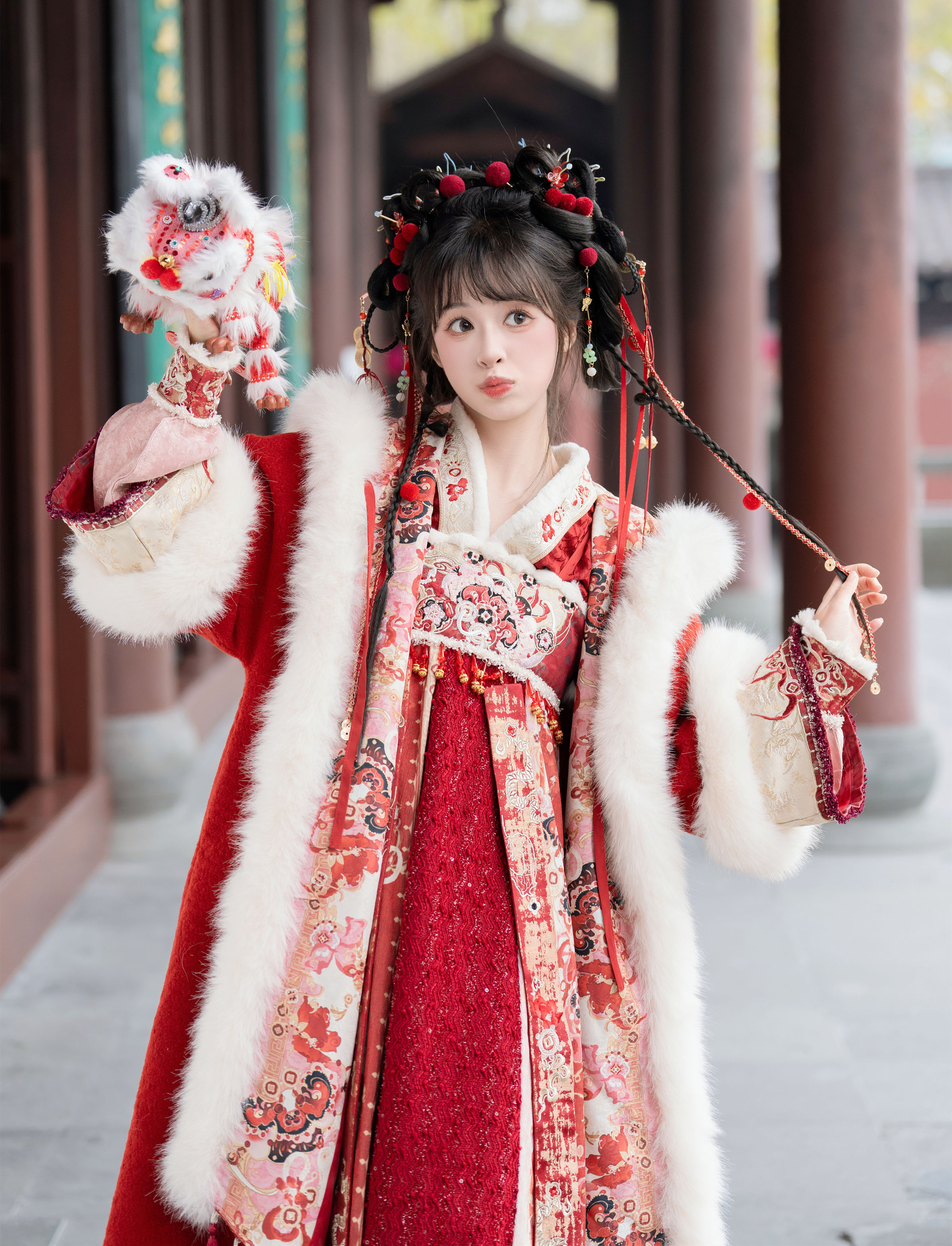 穿漢服過新年 夏芋小年