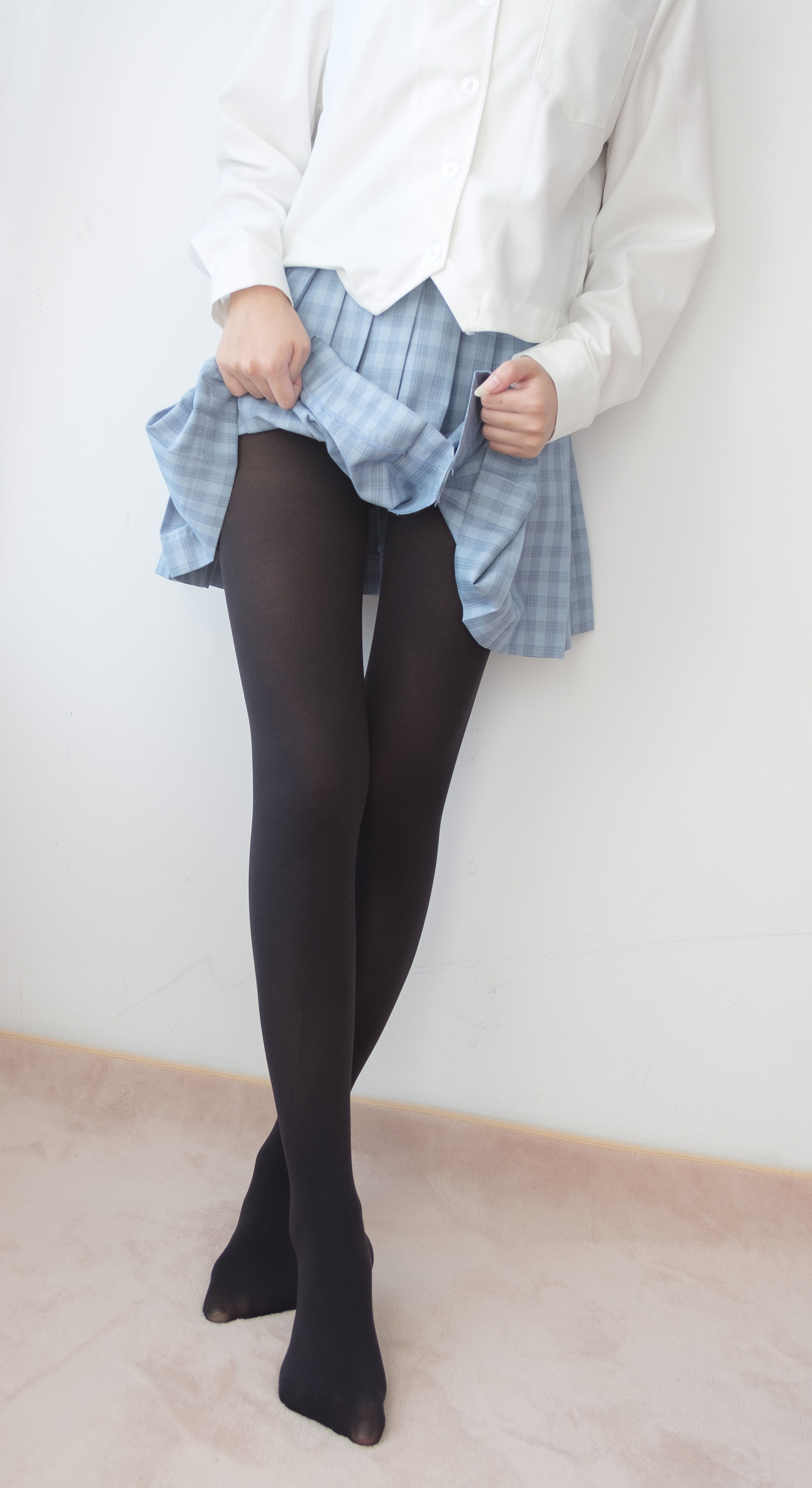 包臀黑絲JK短裙