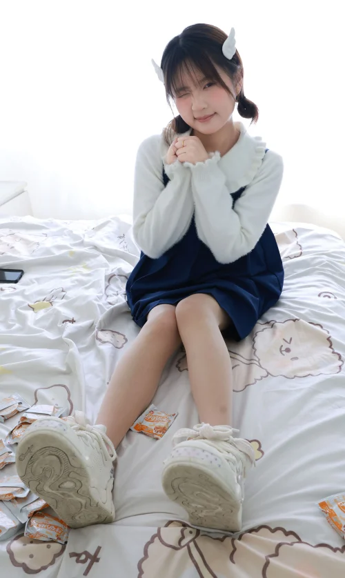 小點心 臥室美少女