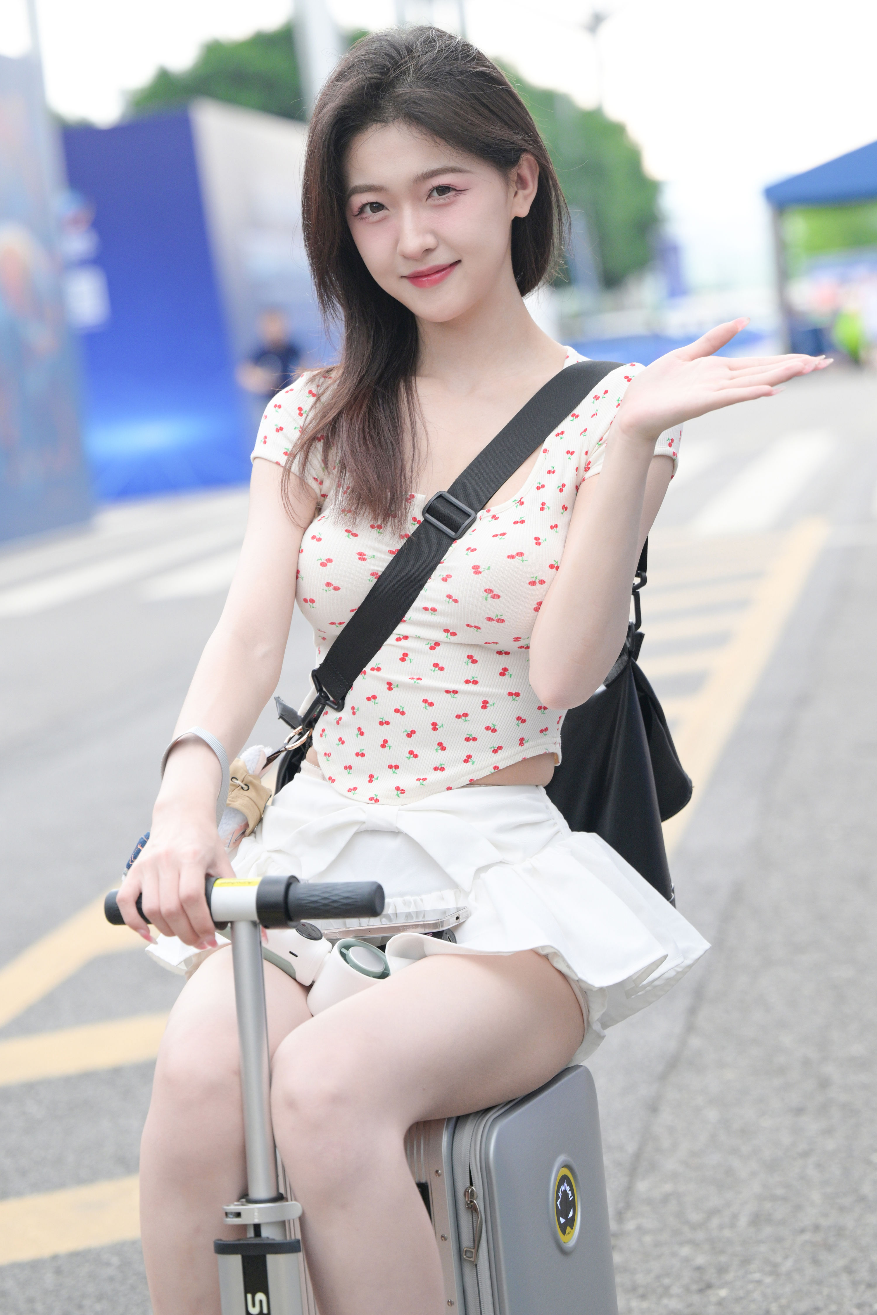 夏日绵绵冰美女