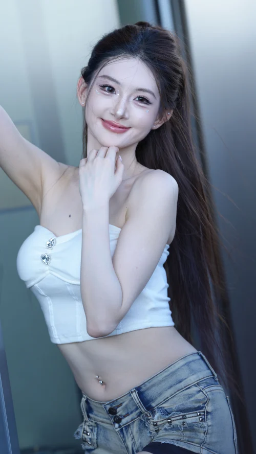 甜美可爱粥粥酱 单马尾热裤