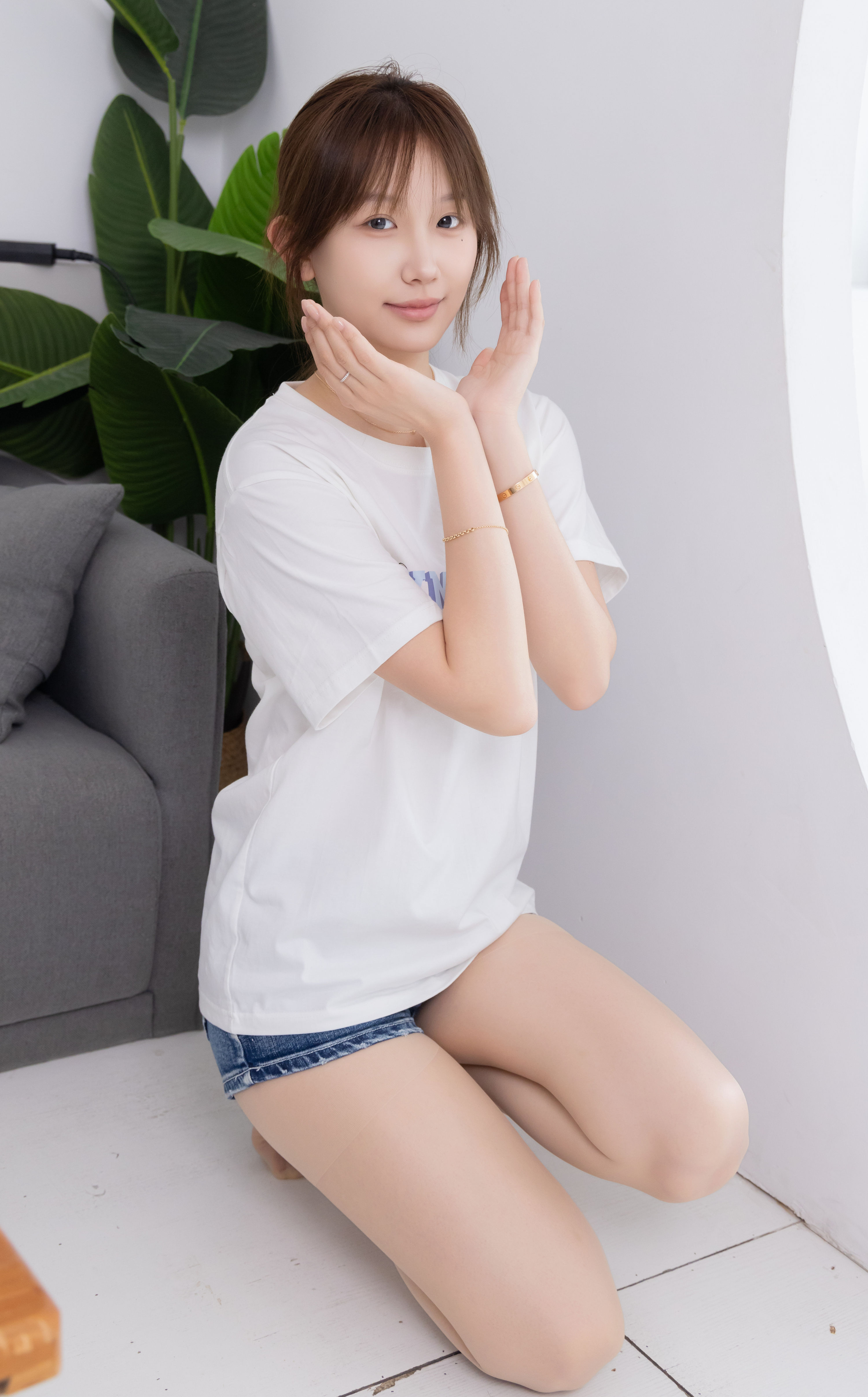 香菜 匡威帆布鞋薄肉丝