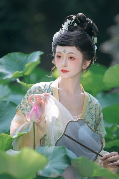 唐朝的一个午后 赤嫣在这里