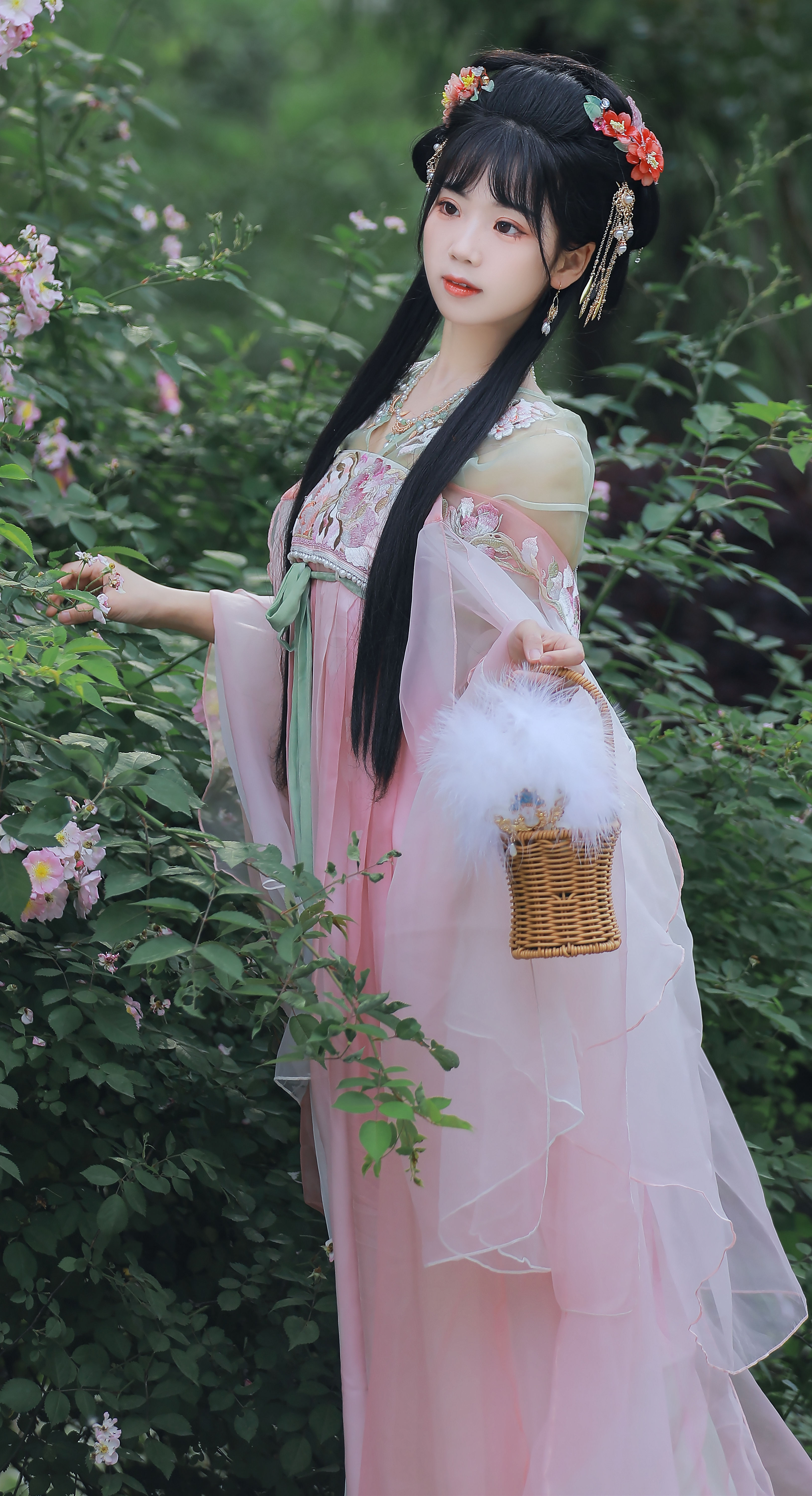 花丛少女 周周