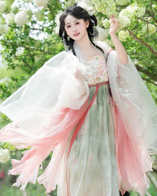 洁白绣球 湫一只岁岁