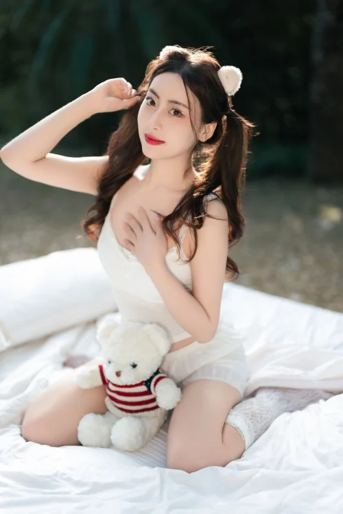 户外放松轻私 怡宝